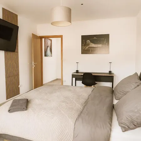 Exklusive Moderne 3* Coblenza